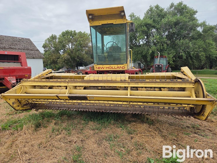 new-holland-1100-image-2