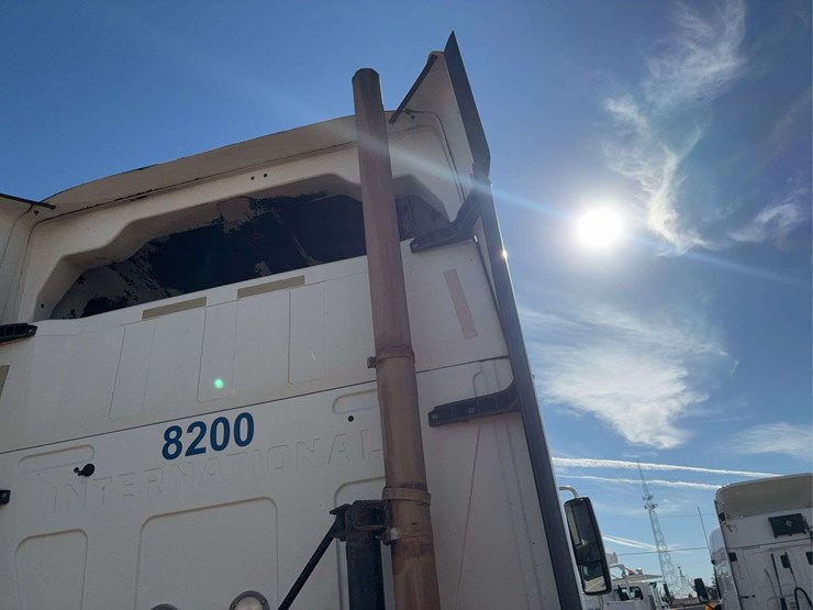 2017-international-prostar-image-42