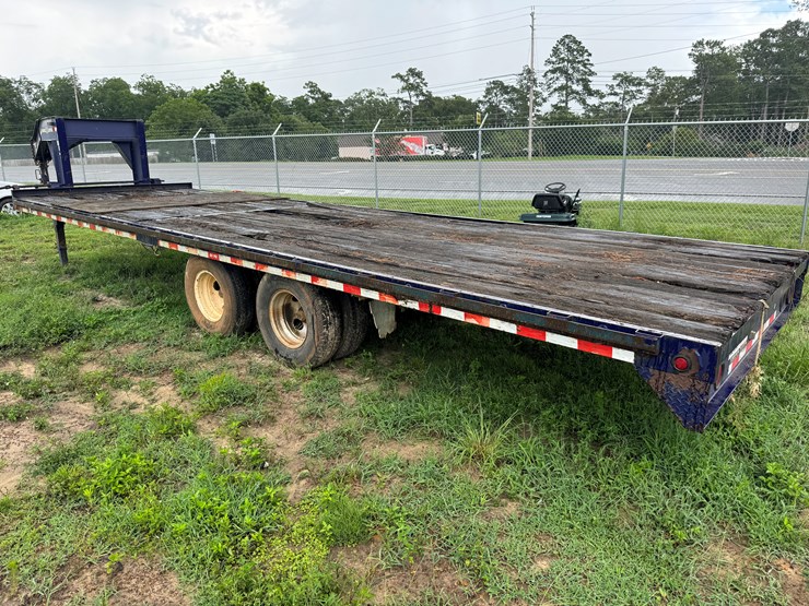 #22-•-#120a-•-rolls-rite-dual-axle-gooseneck-trailer-image-4