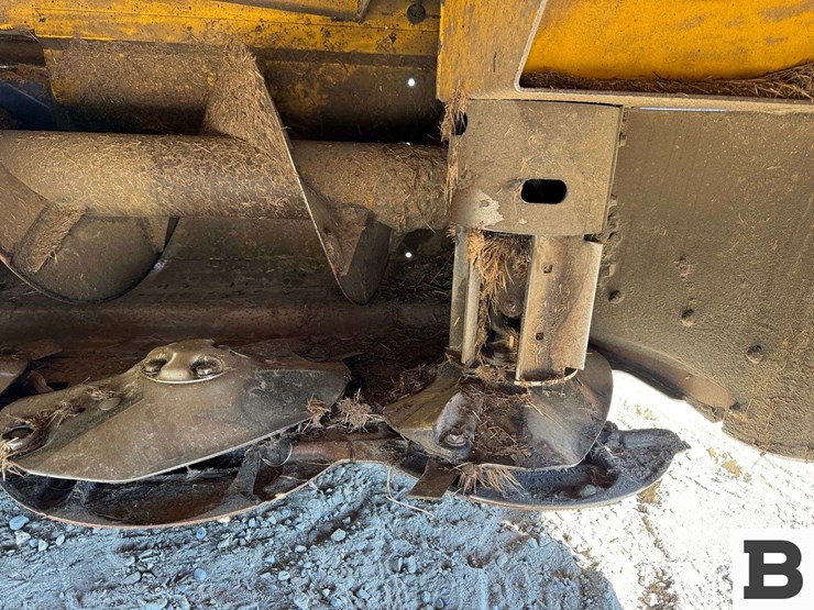 2015-new-holland-speedrower-260-image-12