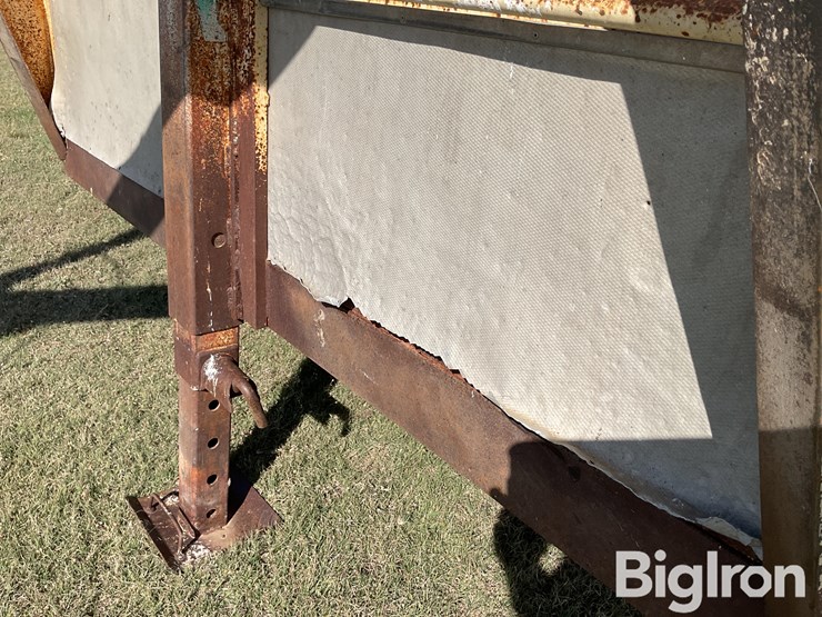 1990-titan-7x24-image-13