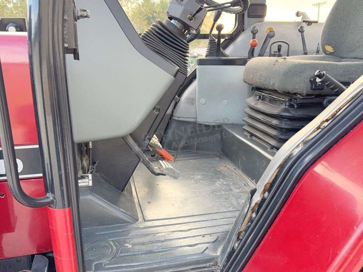 case-ih-5140-image-47