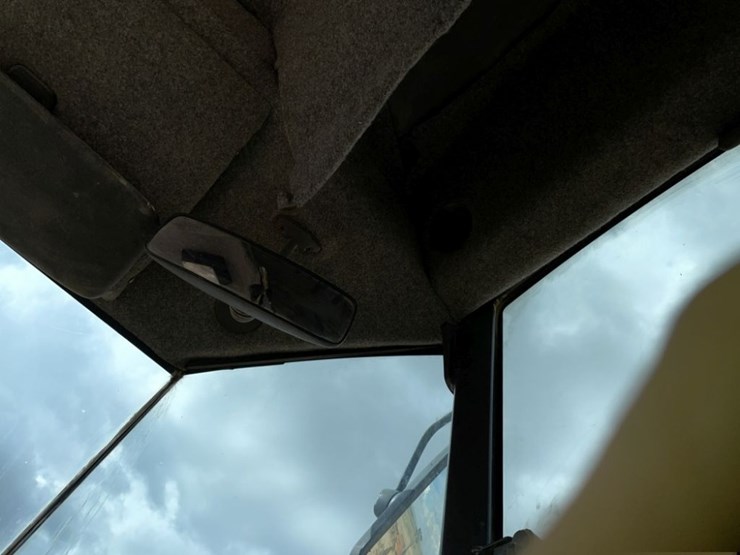 2014-volvo-sd160-vibratory-roller-image-27