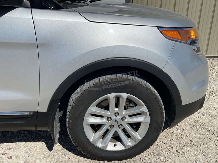 2013-ford-explorer-image-14