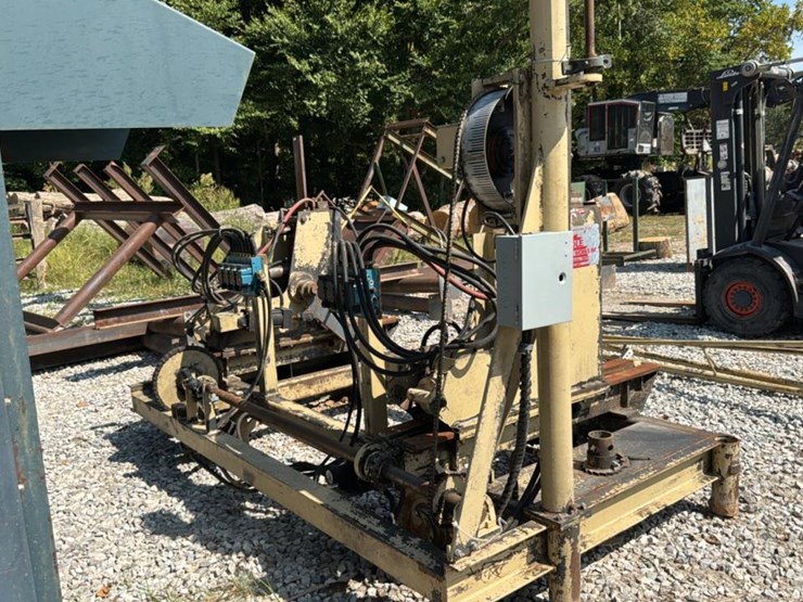 #4450-•-hurdle-headblock-and-carriage-image-1