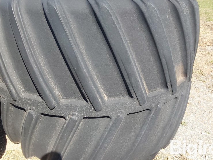 firestone-flotation-23-deep-tread-38x50.00x32-floater-tires-&-rims-image-12