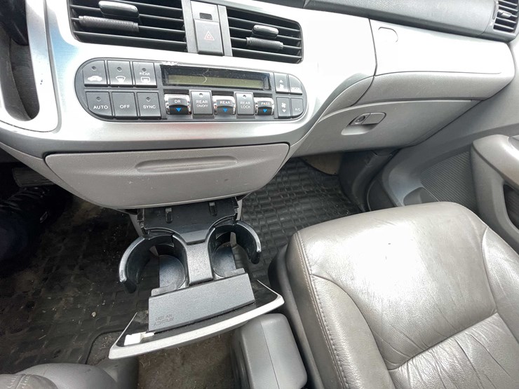 2009-honda-odyssey-image-81