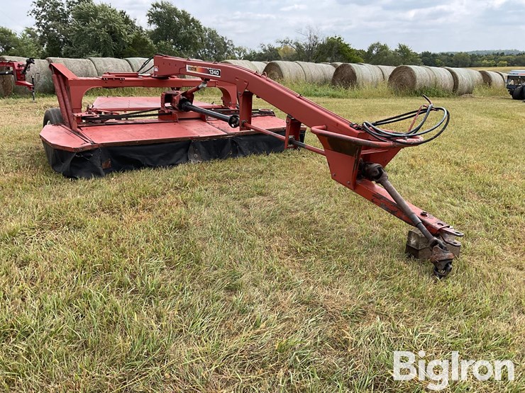 hesston-1340-image-3