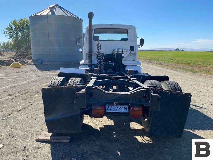 1989-kenworth-22-210-tractor-truck-image-4