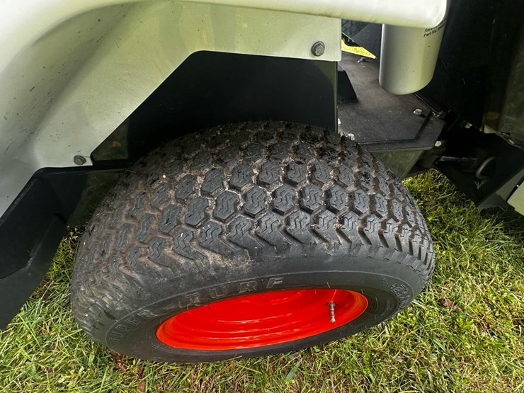 2024-bobcat-l23-image-10