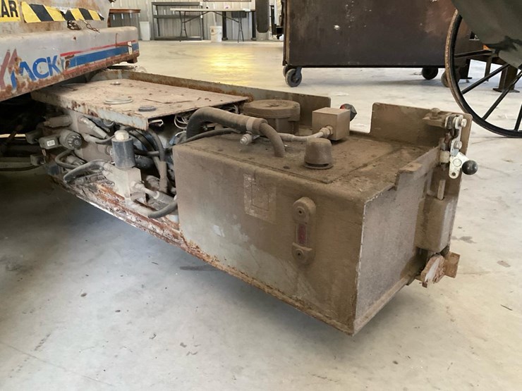 2006-skyjack-sjiii4632-image-23