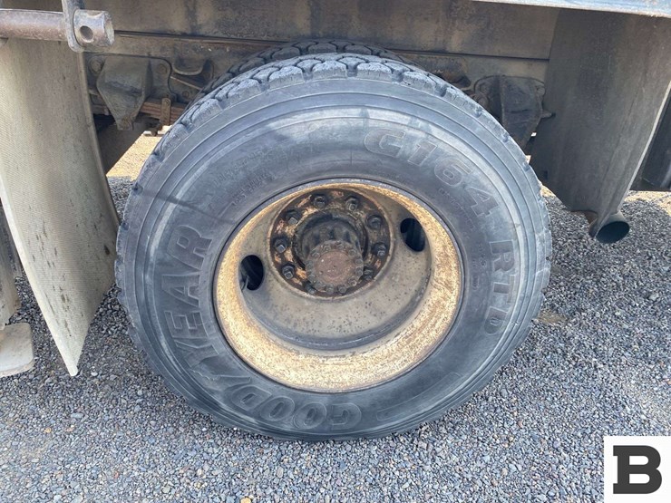 1985-ford-f800-image-42