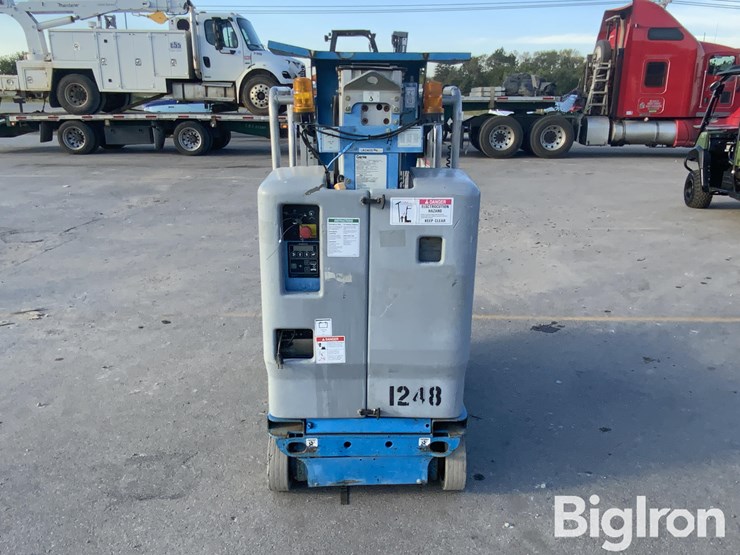 2012-genie-gr12-image-6