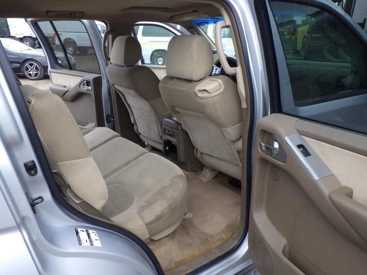 2006-nissan-pathfinder-image-8