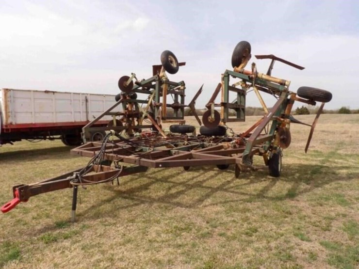 40'-flex-king-sweep-plow-image-15