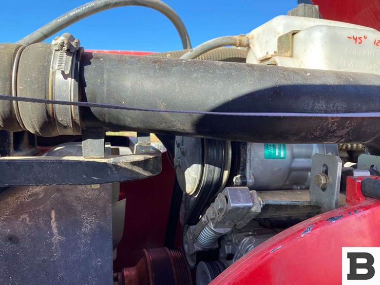 2012-massey-ferguson-5475-image-67