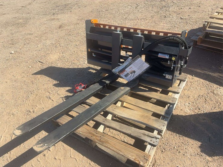 wolverine-adjustable-pallet-fork-image-1