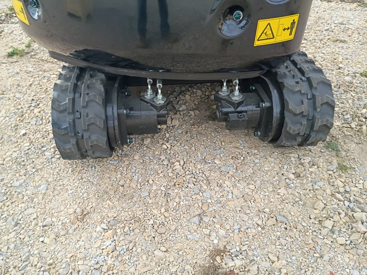 #l57-007-•-2025-tpm-16-mini-excavator-(gasoline)-image-11