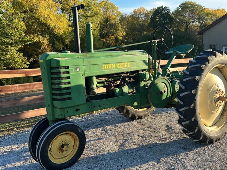 1943-john-deere-b-image-2