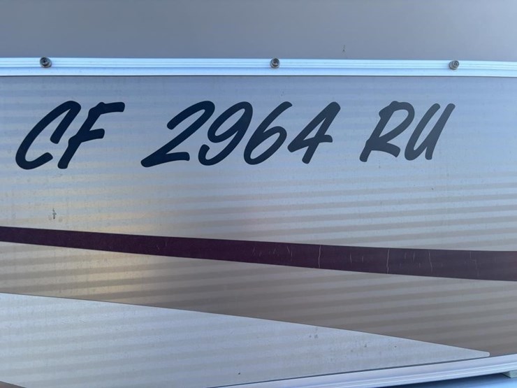 2011-unknown-trailer-image-34