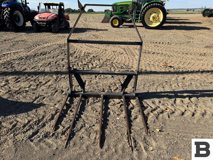 bale-spear-attachment-image-1