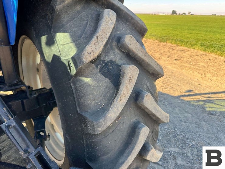 2014-new-holland-t4.105-image-33