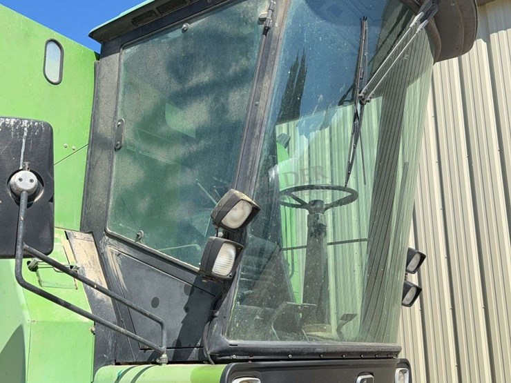 john-deere-4425-image-12