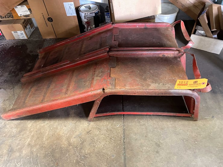 #8519-•-(2)-vehicle-service-ramps-(cw)-image-2