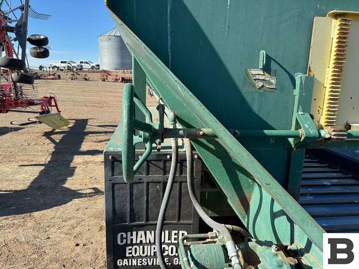 g&r-ag-products-compost-spreader-image-24