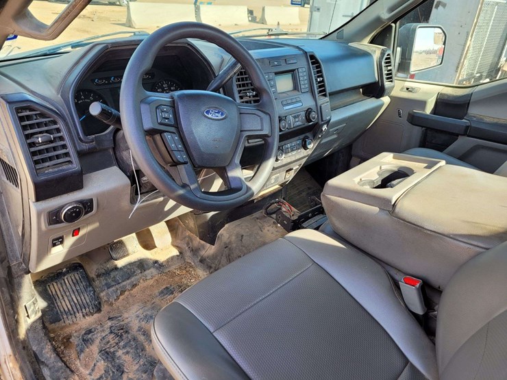 2017-ford-f150-image-8