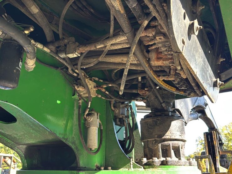 2015-deere-437d-image-31