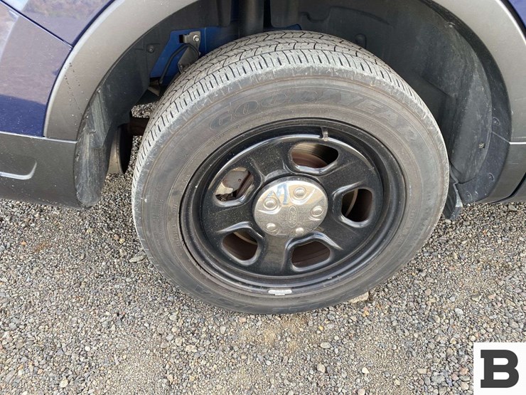 2018-ford-explorer-image-18