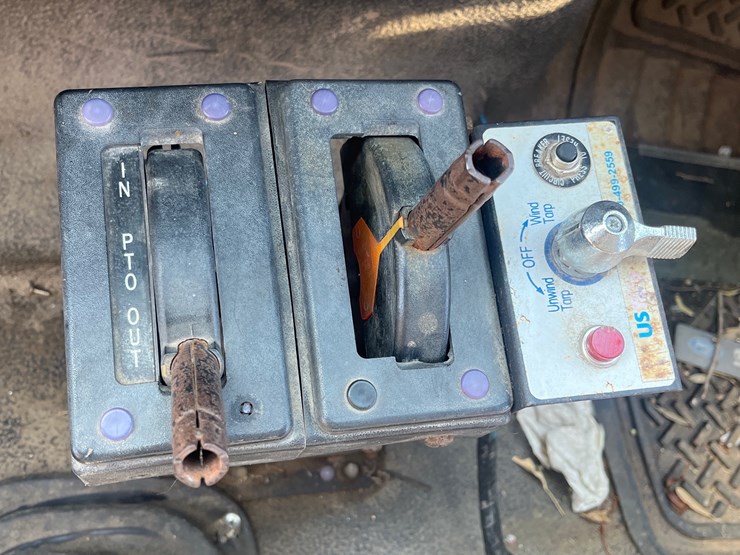 #107-•-1994-ford-33000-dump-truck-image-12