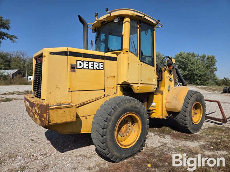 1997-deere-tc44h-image-5