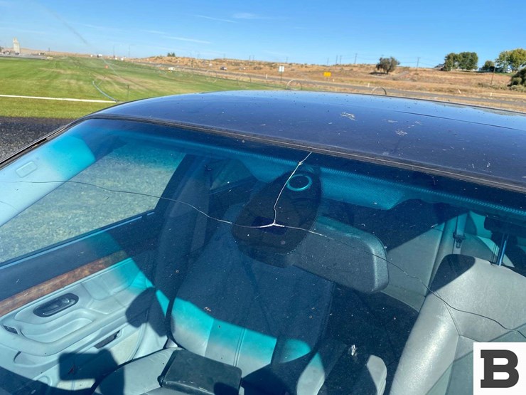 2001-bmw-740-sedan-image-10