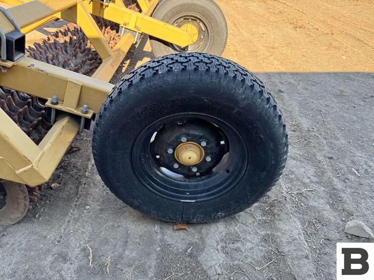 schmeiser-20'-packer-image-16