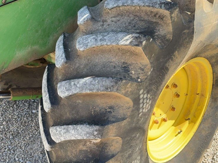 john-deere-4425-image-82