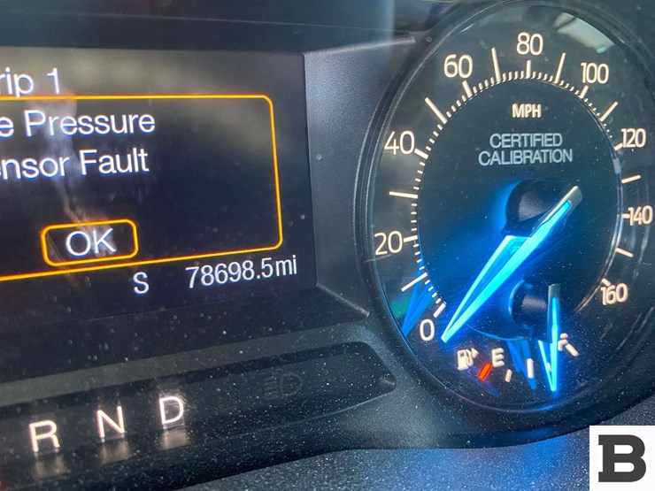 2016-ford-explorer-image-29