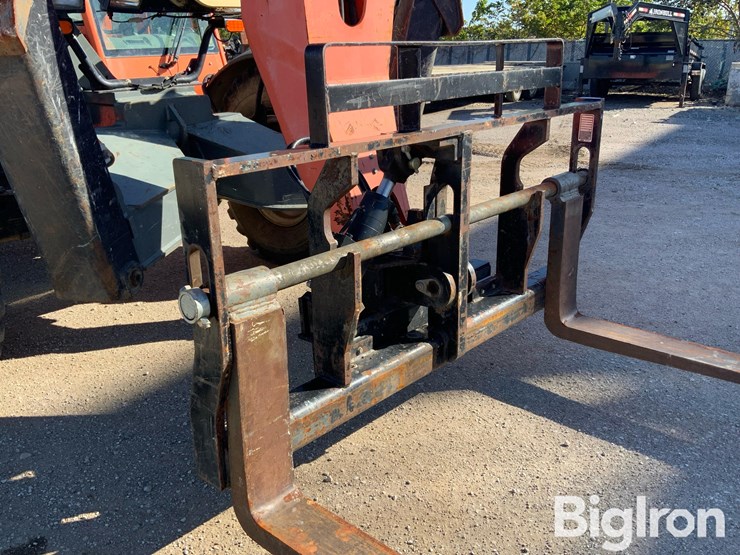 2009-jlg-g10-55a-image-14