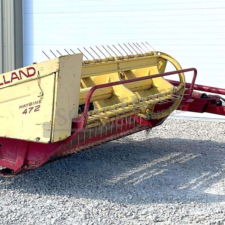 NEW HOLLAND 472