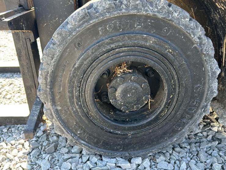 #1354-•-yale-forklift-image-15