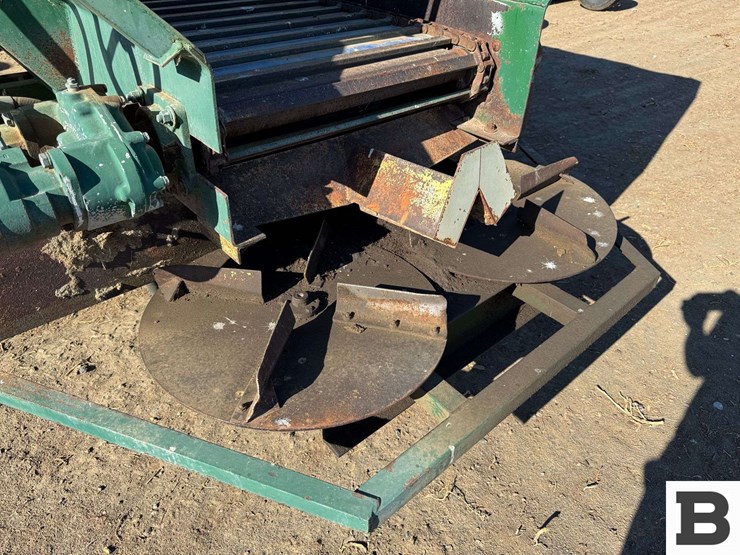 g&r-ag-products-compost-spreader-image-25