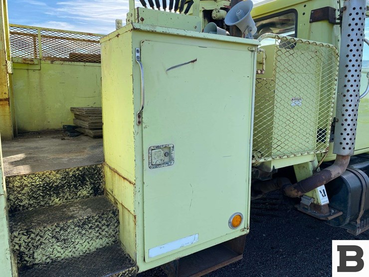 1995-international-4900-image-30