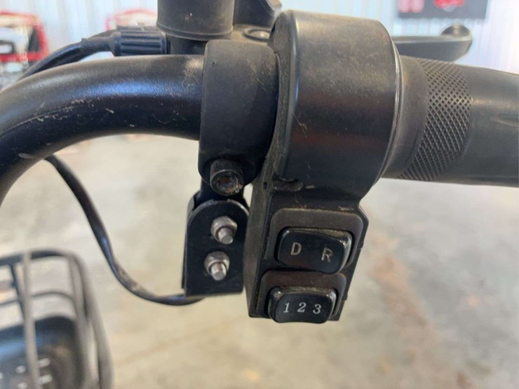 massimo-electric-2022-mini-golf-cart-image-16