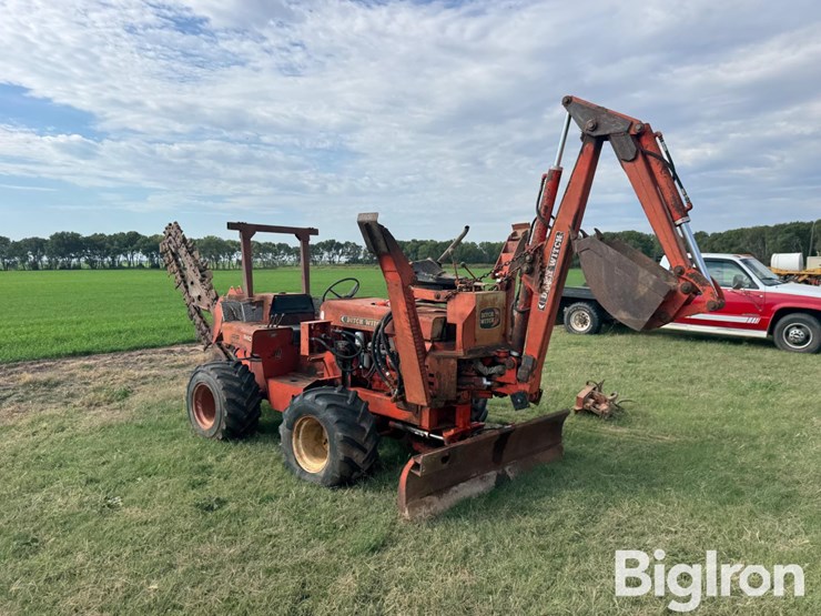 ditch-witch-r40-image-1