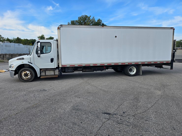 #22329-•-2014-freightliner-m2-106-box-truck-image-9