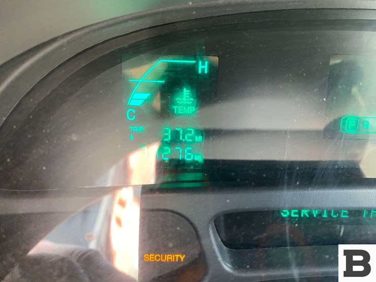 2000-cadillac-deville-sedan-image-26