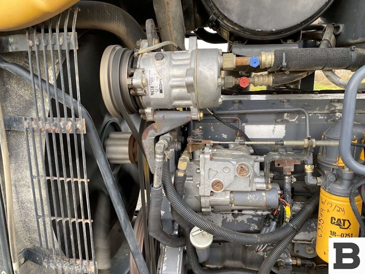 1995-caterpillar-ch35-image-46