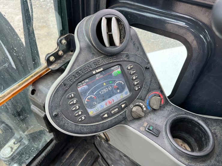 2015-bobcat-e50-image-27