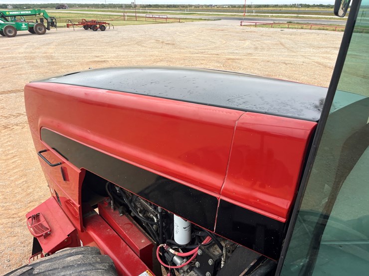 2008-versatile-535-image-33